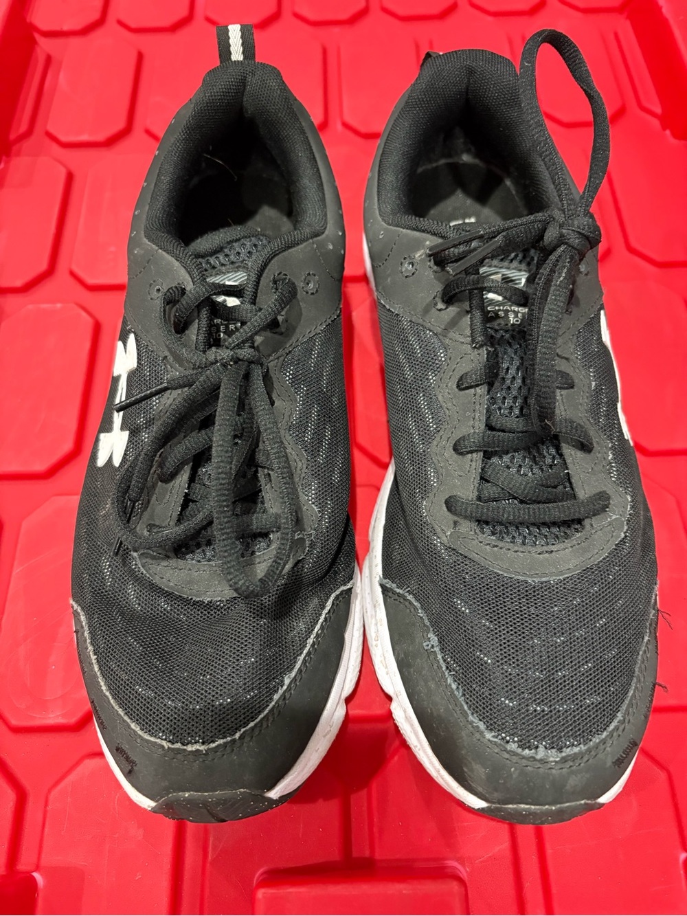Under Armour Men’s Black Athletic Sneakers